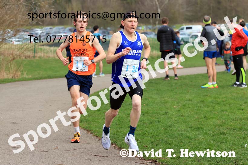 Senior and Veteran Men in the 2024 NECAA Road Relays Champs., Hetton Lyons Country Park, Hetton le Hole, County Durham. Photo: David T. Hewitson/Sports for All Pics